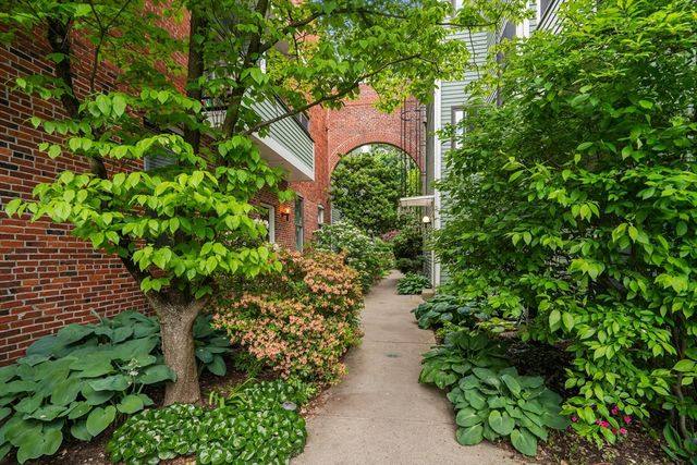 1 Richdale Ave 7, Cambridge, MA 02140