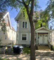 1107 W Ring STREET #1109, Milwaukee, WI 53206