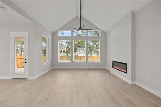 132 Lily Pad LN, Kyle, TX 78640