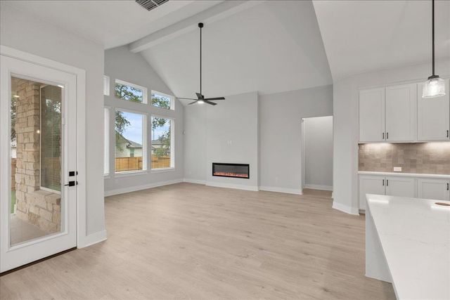 132 Lily Pad LN, Kyle, TX 78640