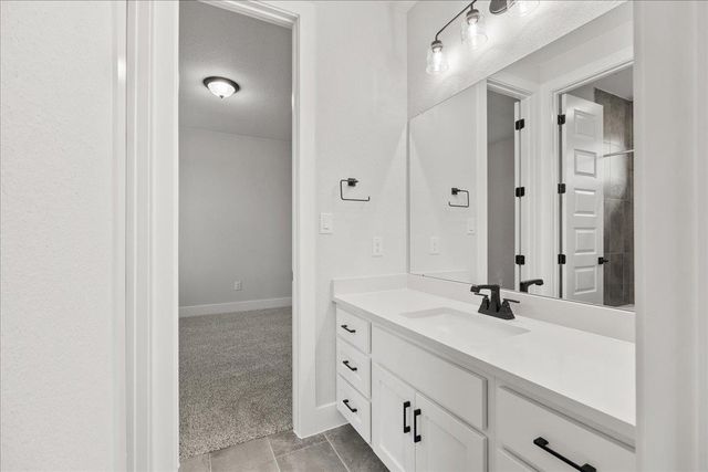 132 Lily Pad LN, Kyle, TX 78640