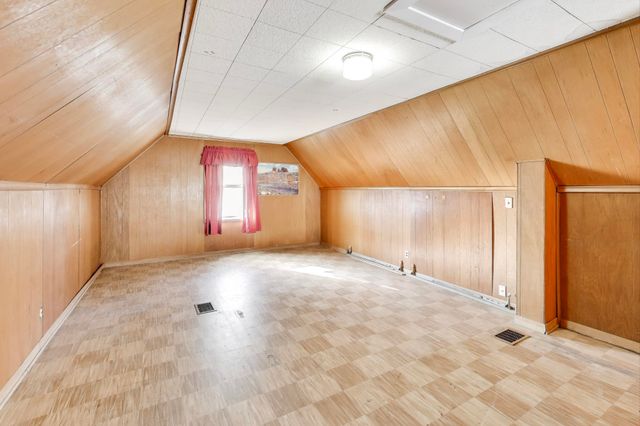 5506 Wegg Avenue, East Chicago, IN 46312