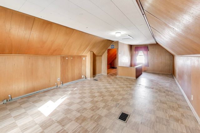 5506 Wegg Avenue, East Chicago, IN 46312