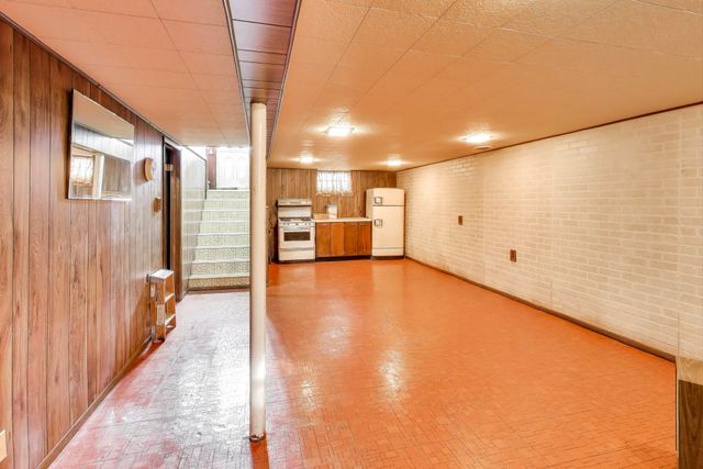 5506 Wegg Avenue, East Chicago, IN 46312