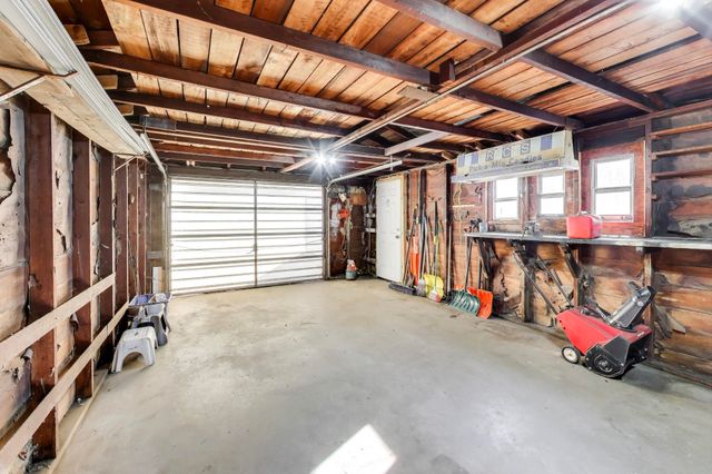 5506 Wegg Avenue, East Chicago, IN 46312