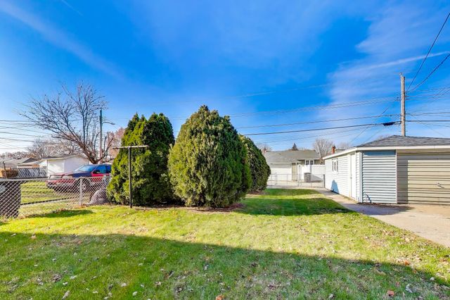 5506 Wegg Avenue, East Chicago, IN 46312