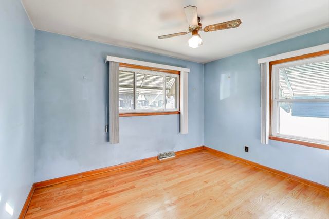 5506 Wegg Avenue, East Chicago, IN 46312