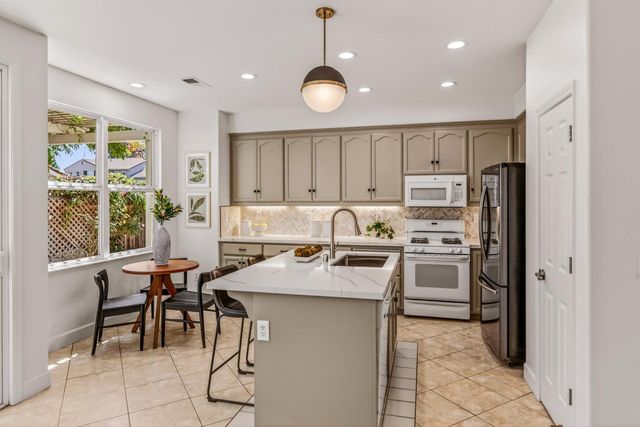 19138 Chinook Court, Morgan Hill, CA 95037