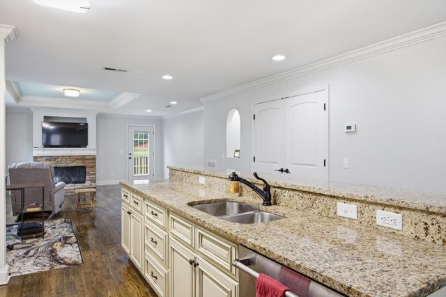 124 Fieldstone Commons, Rock Spring, GA 30739