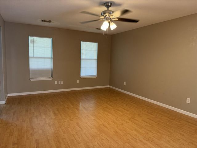 6005 Beech Drive, Montgomery, TX 77316