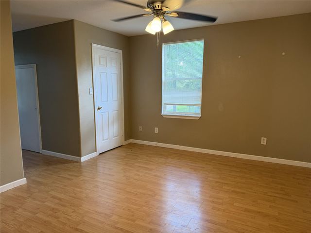 6005 Beech Drive, Montgomery, TX 77316