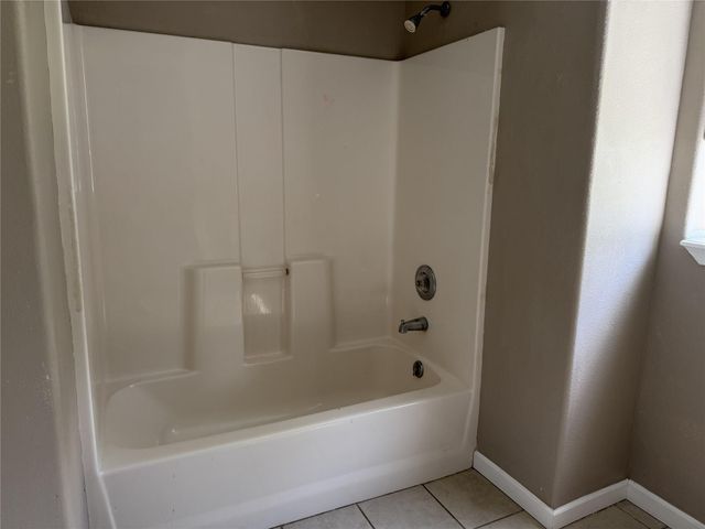 6005 Beech Drive, Montgomery, TX 77316