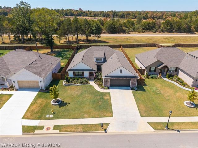 10124 Tyrrell Court, Fort Smith, AR 72916