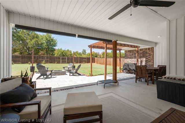 10124 Tyrrell Court, Fort Smith, AR 72916