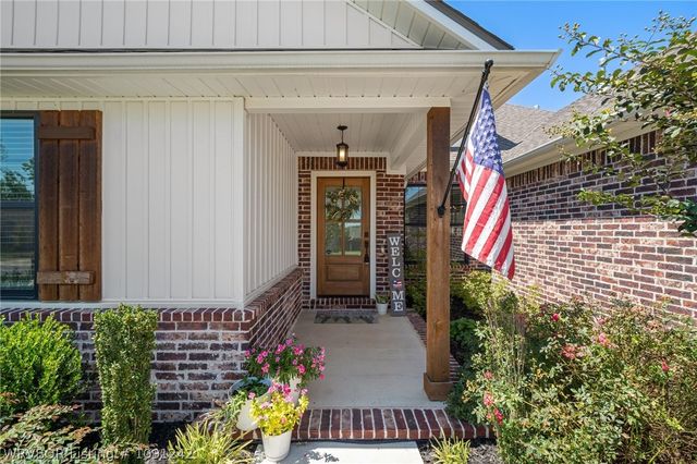 10124 Tyrrell Court, Fort Smith, AR 72916