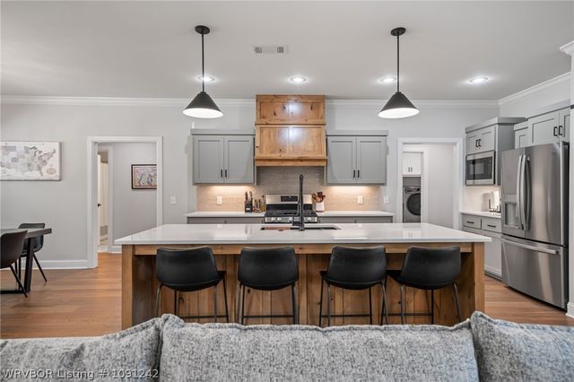 10124 Tyrrell Court, Fort Smith, AR 72916
