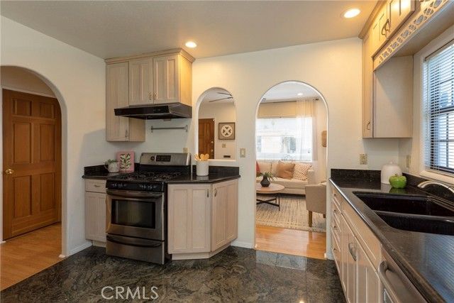 2416 E 10th, Long Beach, CA 90804