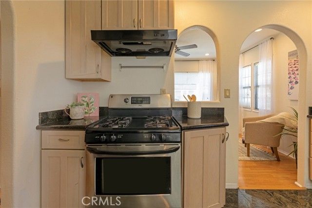 2416 E 10th, Long Beach, CA 90804