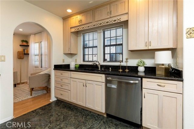 2416 E 10th, Long Beach, CA 90804