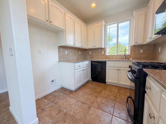 400 Caravaggio Cir, Sacramento, CA 95835