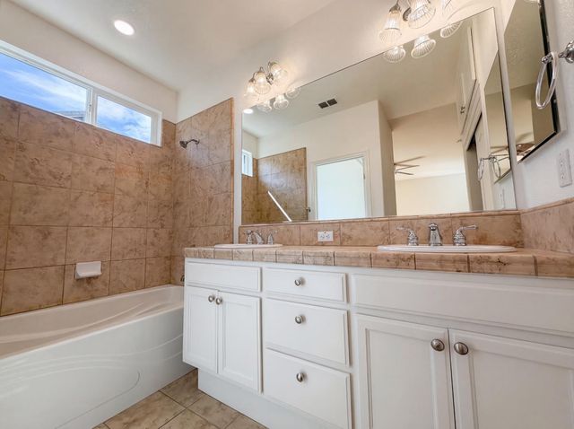 400 Caravaggio Cir, Sacramento, CA 95835