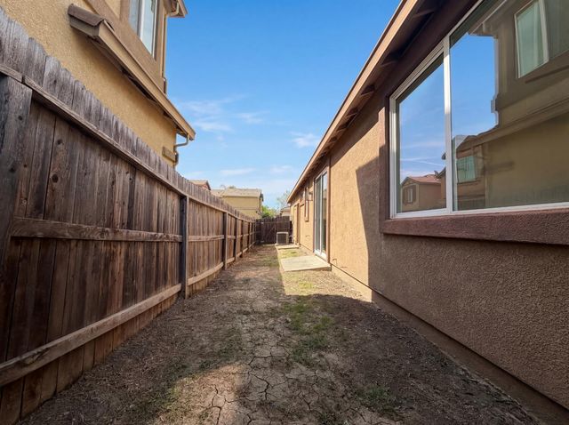 400 Caravaggio Cir, Sacramento, CA 95835