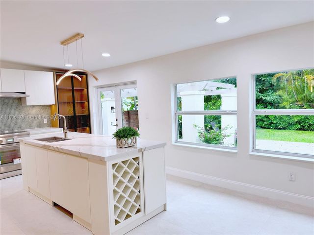 775 NE 76th St, Miami, FL 33138