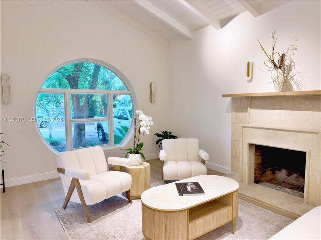 775 NE 76th St, Miami, FL 33138