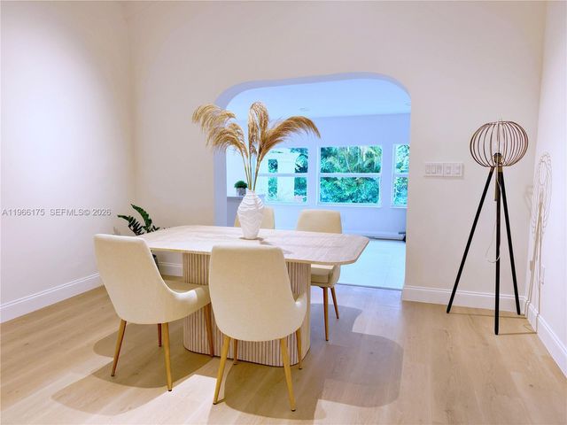 775 NE 76th St, Miami, FL 33138