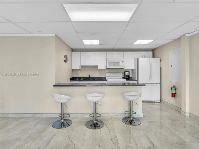 3601 NE 170th Street 301, North Miami Beach, FL 33160