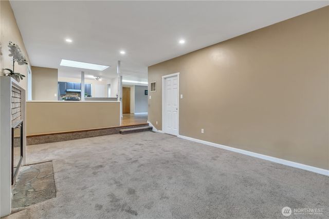 16325 SE 27th Street, Bellevue, WA 98008