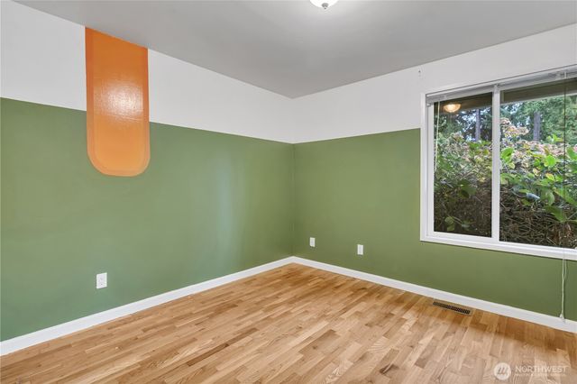 16325 SE 27th Street, Bellevue, WA 98008