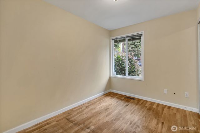 16325 SE 27th Street, Bellevue, WA 98008