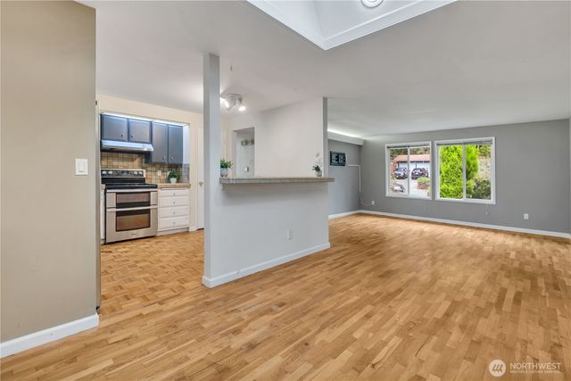 16325 SE 27th Street, Bellevue, WA 98008