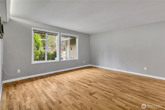 16325 SE 27th Street, Bellevue, WA 98008