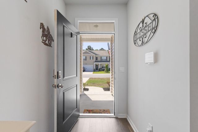 3923 Nandina Ct., Conway, SC 29526