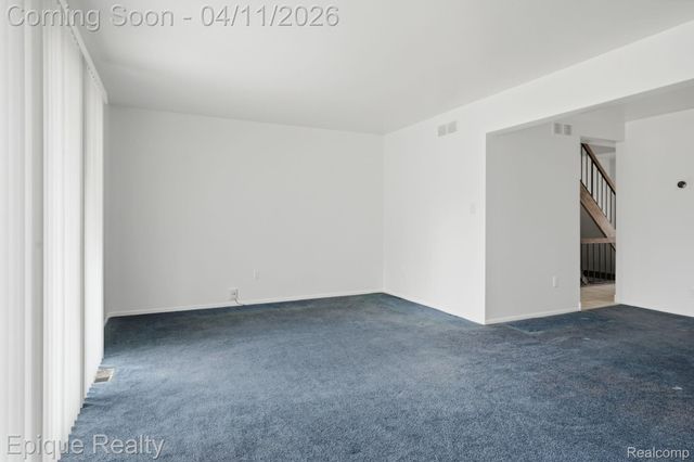 3895 Old Creek Road, Troy, MI 48084