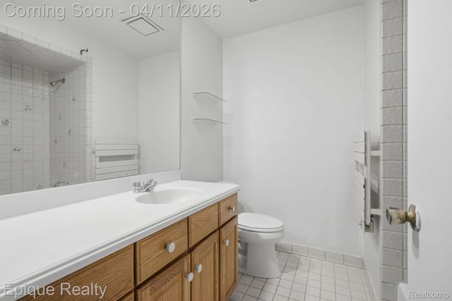 3895 Old Creek Road, Troy, MI 48084