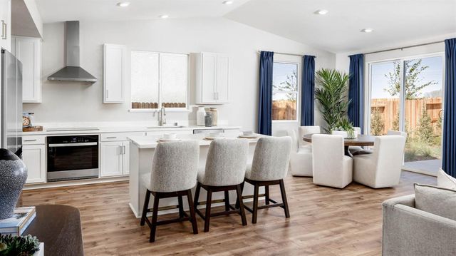 7963 Riverflow Way, Sacramento, CA 95832