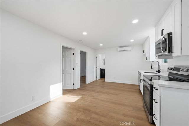 570 E 9th, Pomona, CA 91766