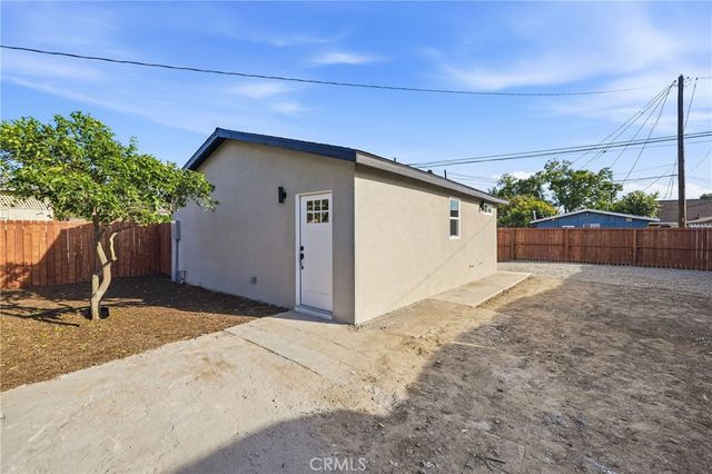 570 E 9th, Pomona, CA 91766
