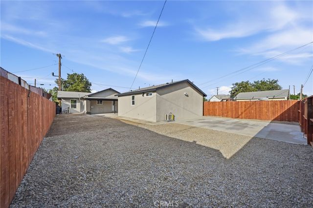 570 E 9th, Pomona, CA 91766