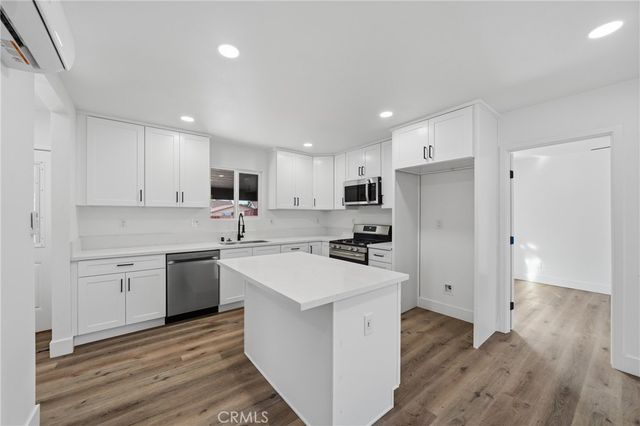 570 E 9th, Pomona, CA 91766