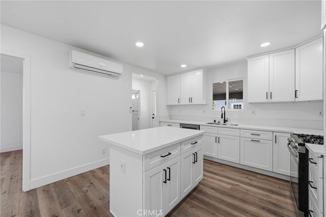 570 E 9th, Pomona, CA 91766