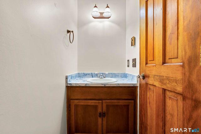 43 Robinhood Drive, Ledyard, CT 06335