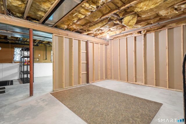 43 Robinhood Drive, Ledyard, CT 06335
