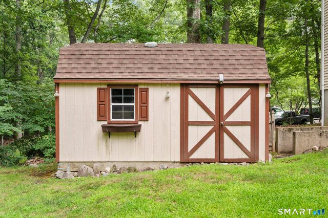 43 Robinhood Drive, Ledyard, CT 06335