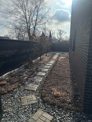 1106 W Boulevard Street, Kokomo, IN 46902