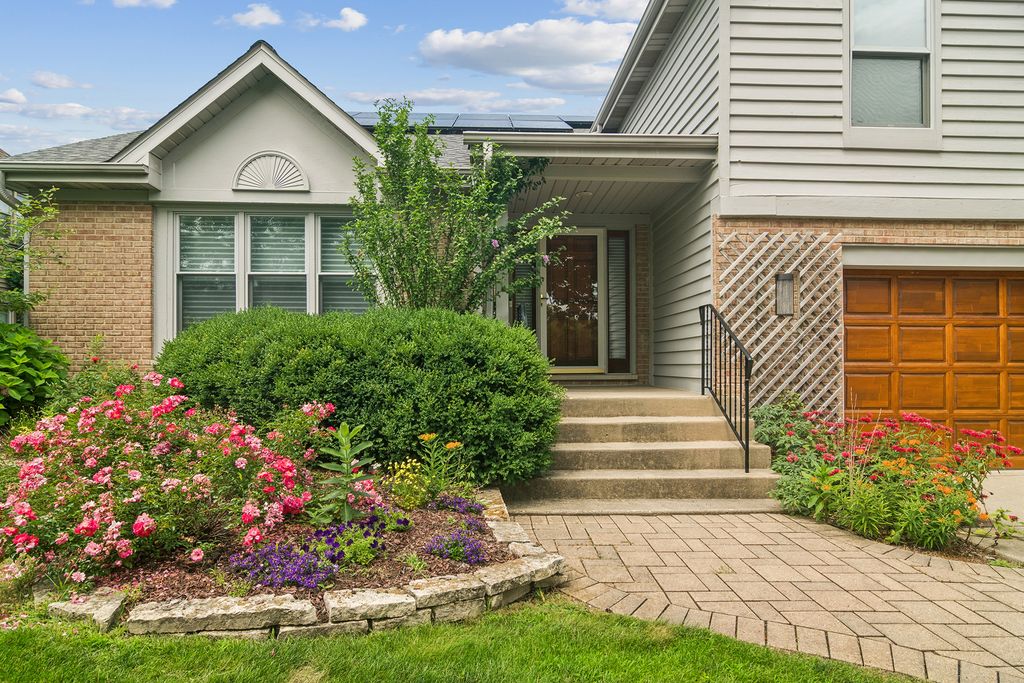 467 Thorndale Drive, Buffalo Grove, IL 60089 — photo 2