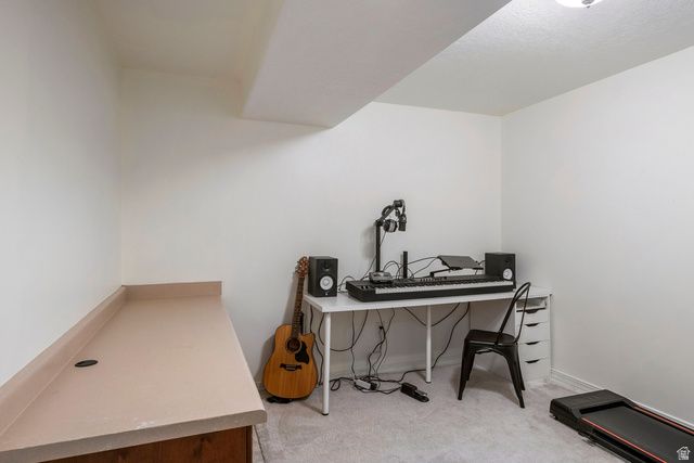 11417 S JORDAN FARMS RD, South Jordan, UT 84095